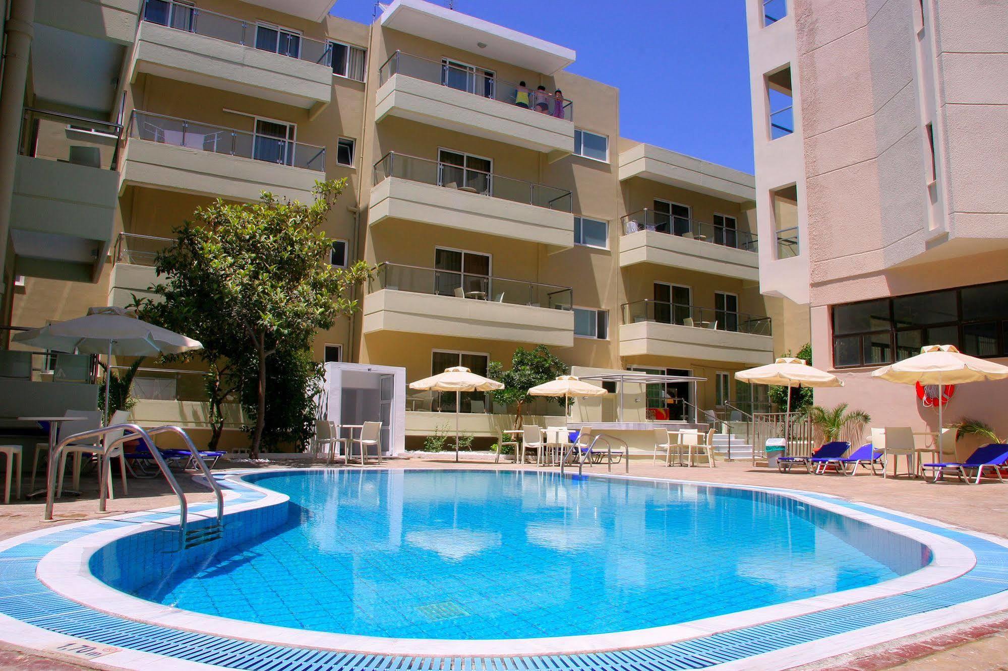 Michel Apartments 코스 타운 외부 사진