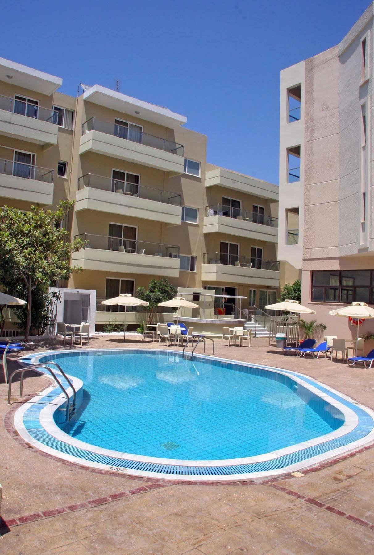 Michel Apartments 코스 타운 외부 사진