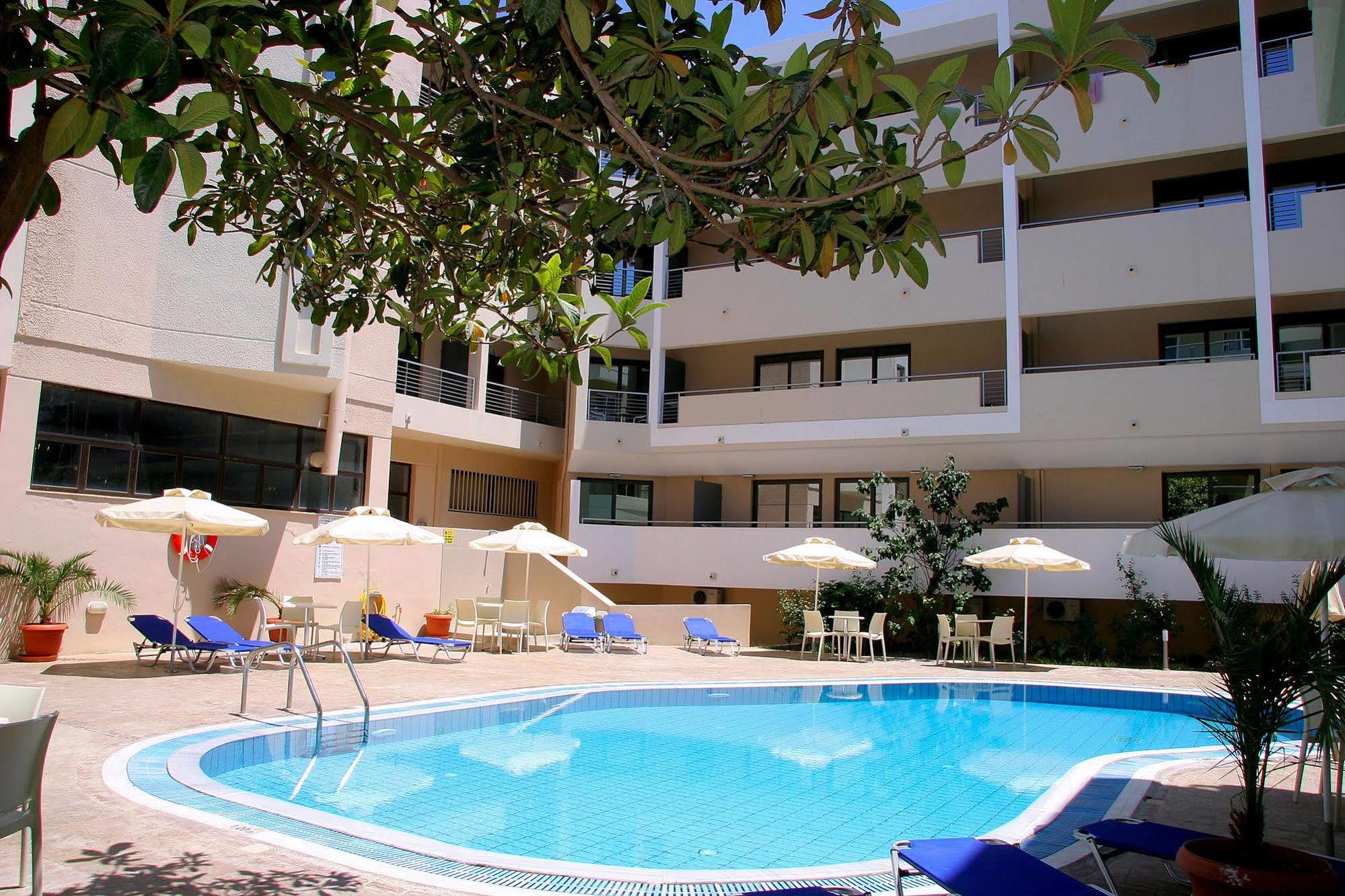 Michel Apartments 코스 타운 외부 사진